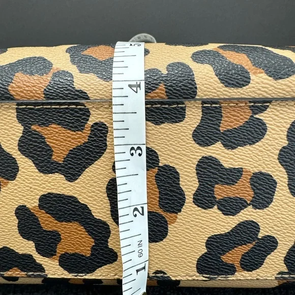 Coach Medium Handbag - Picture 8 of 11